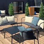 Appartamento Cozy Center With Gym & Terrace Reval
