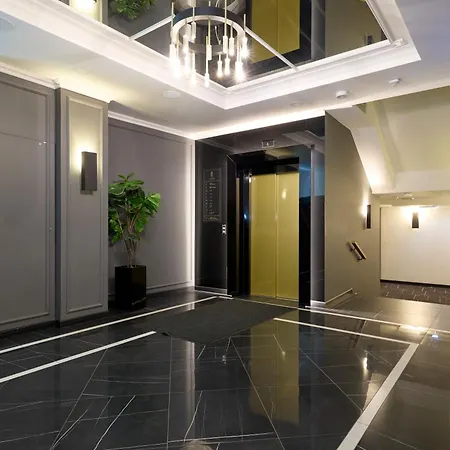 Cozy Center With Gym & Terrace