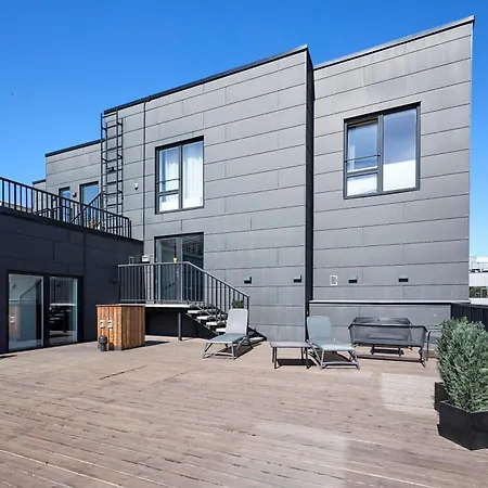 Lejlighed Cozy Center With Gym & Terrace