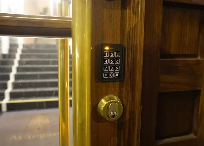 Cozy Center With Gym & Terrace Апартаменты Таллин