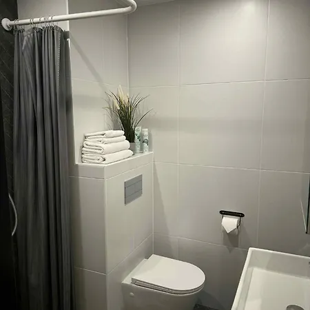 Apartmán Cozy Center With Gym & Terrace