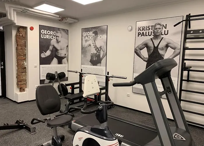 Cozy Center With Gym & Terrace Apartmán